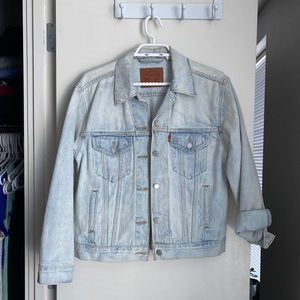 Levi’s denim jacket
